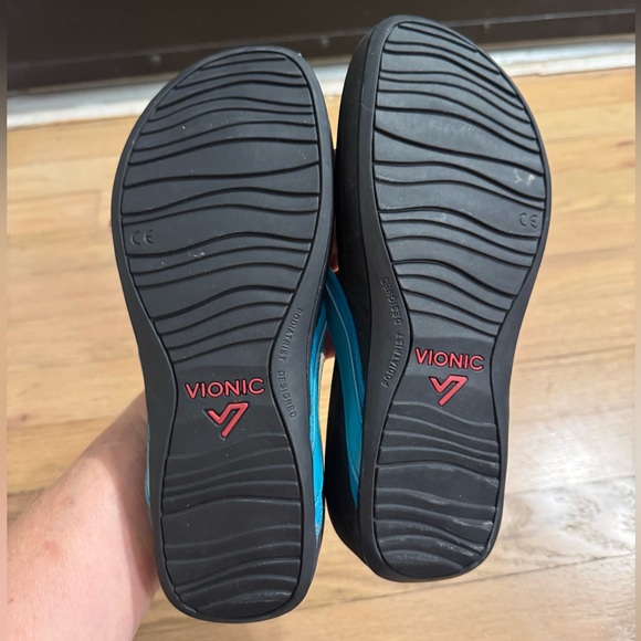 Vionic Black and Teal Flip Flops - Picture 2 of 9